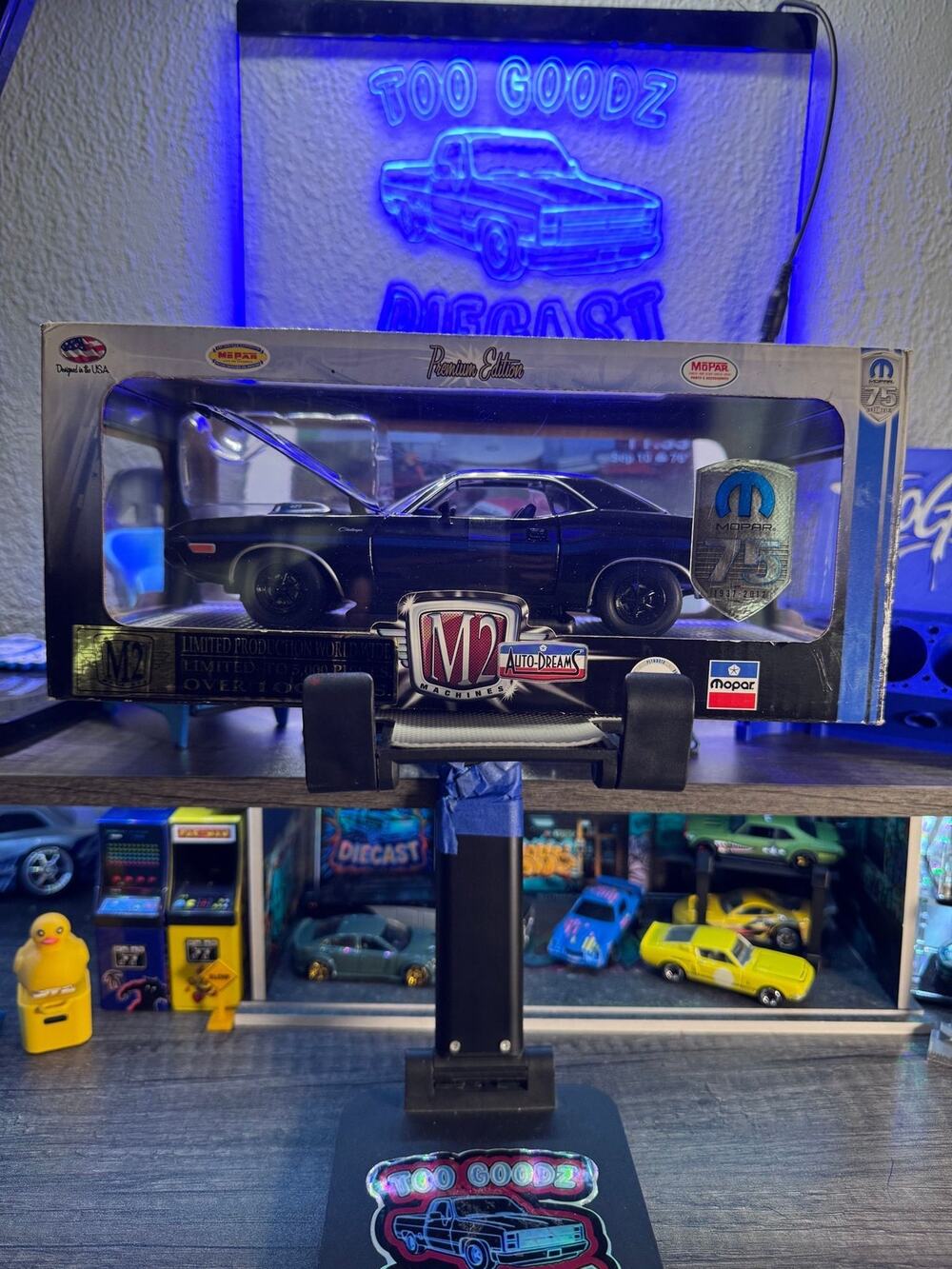 M2 Machines 1/24 Auto Dreams 1970 Dodge Challenger R/T Hemi
